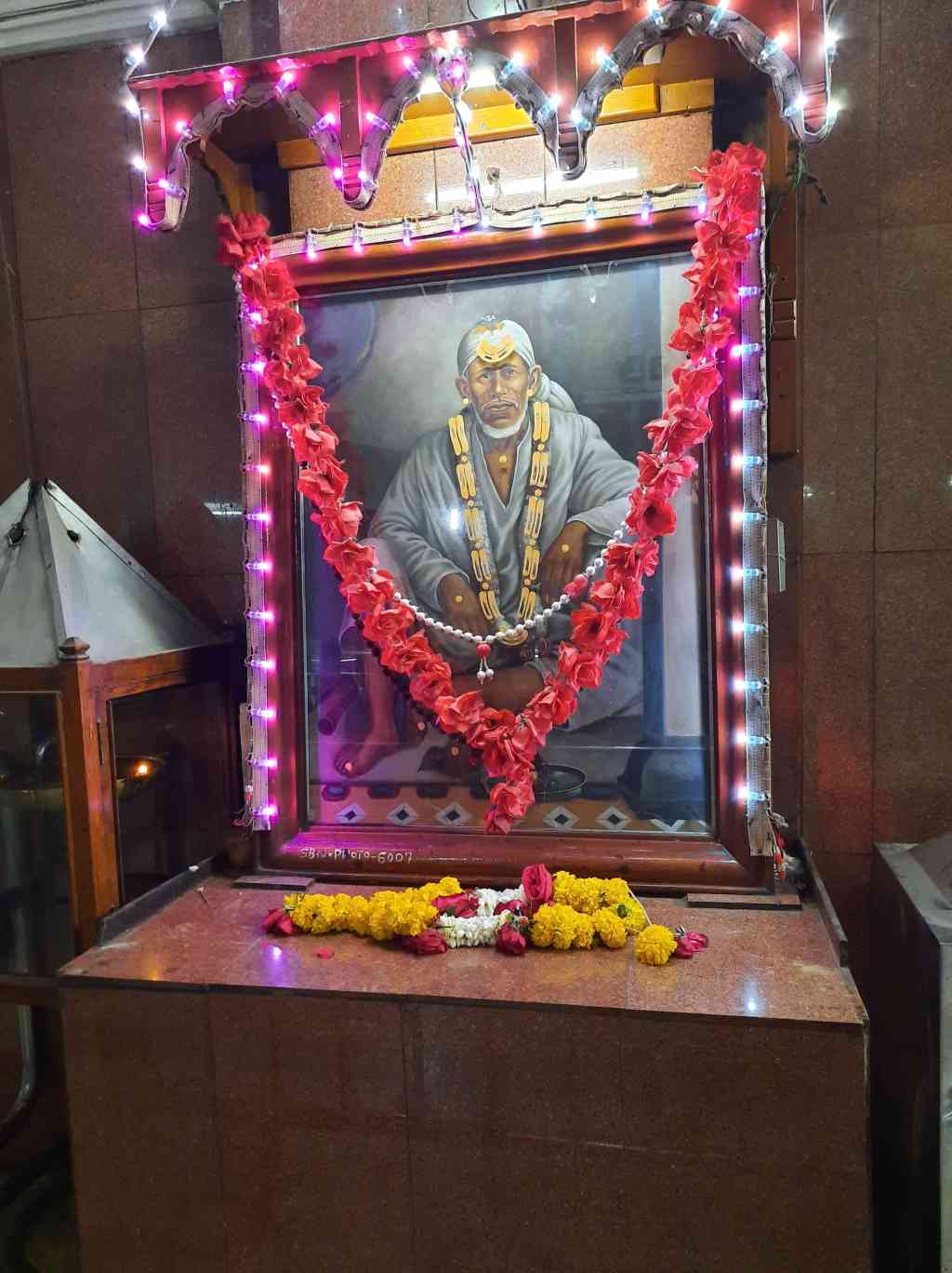 Shirdi Saibaba frame at Bhakt niwas Shirdi
